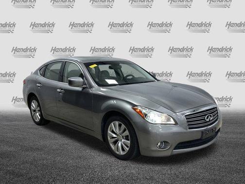 2011 INFINITI M56x Base
