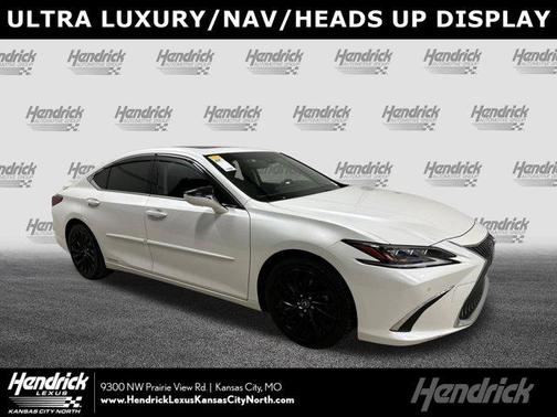 2019 Lexus ES 300h Ultra Luxury