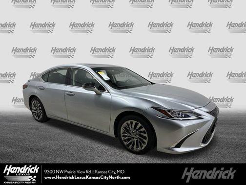 2025 Lexus ES 300h Luxury