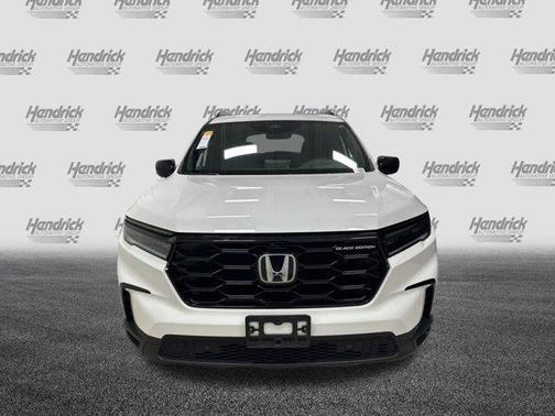 Platinum White Pearl 2025 Honda Pilot Black Edition