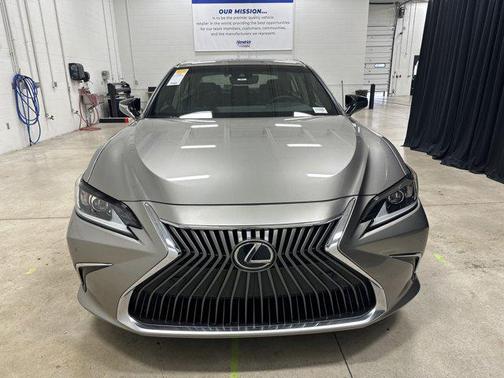 2019 Lexus ES 350 Base
