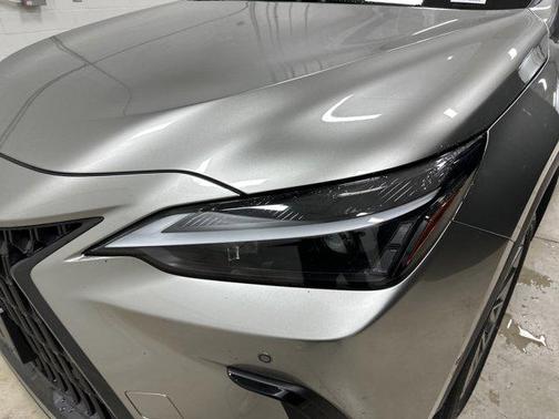 2022 Lexus NX 350h Luxury