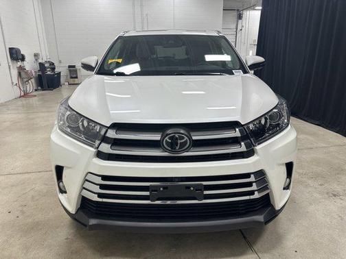 2018 Toyota Highlander Limited Platinum