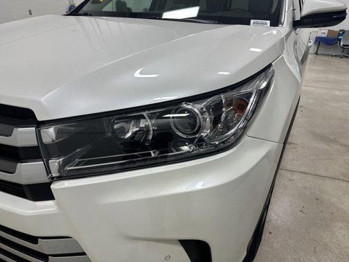 2018 Toyota Highlander Limited Platinum