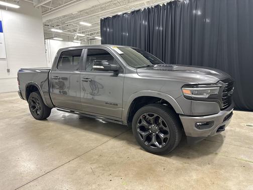 Granite Crystal Metallic Clearcoat 2022 RAM 1500 Limited