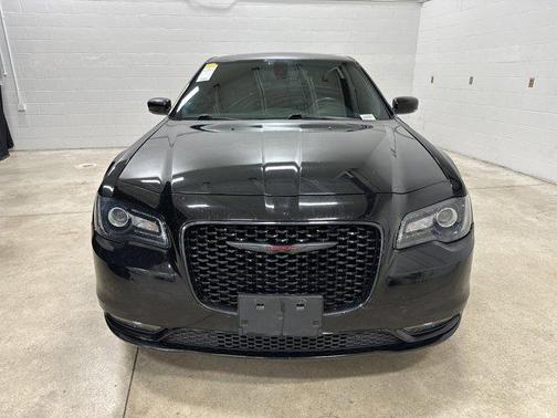 2022 Chrysler 300 S
