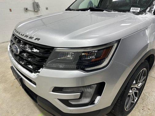 2017 Ford Explorer sport