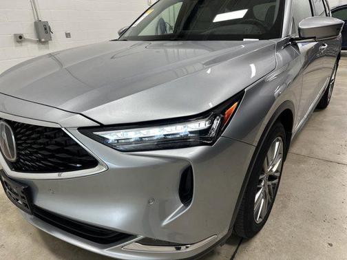 Lunar Silver Metallic 2023 Acura MDX Advance Package