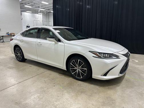 2023 Lexus ES 350 Base