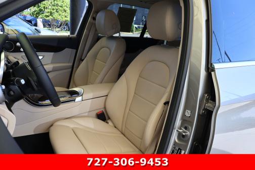 2022 Mercedes-Benz GLC 300 