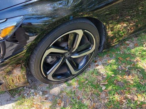 Crystal Black Pearl 2021 Honda Accord Sport 1.5T