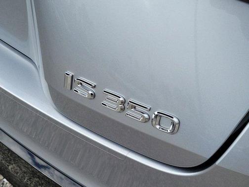 Iridium 2025 Lexus IS 350 F SPORT Design