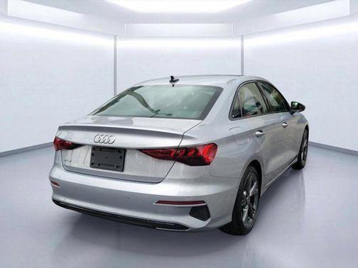 Florett Silver Metallic 2024 Audi A3 40 Premium