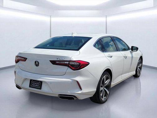Platinum White Pearl 2024 Acura TLX Technology