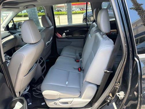 Crystal Black Pearl 2016 Honda Pilot EX-L