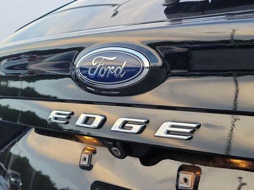 Black Metallic 2022 Ford Edge ST Line