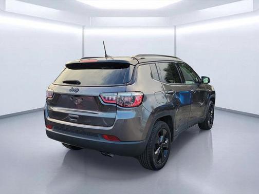 Granite Crystal Clearcoat Metallic 2021 Jeep Compass Latitude