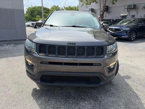 Granite Crystal Clearcoat Metallic 2021 Jeep Compass Latitude