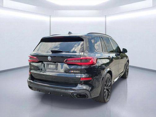 Black Sapphire Metallic 2023 BMW X5 M50i