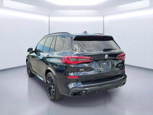 Black Sapphire Metallic 2023 BMW X5 M50i