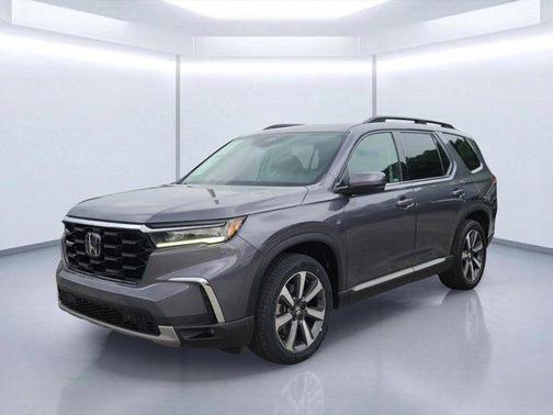 Sonic Gray Pearl 2023 Honda Pilot Touring