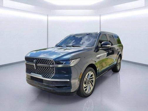 Flight Blue 2025 Lincoln Navigator Reserve