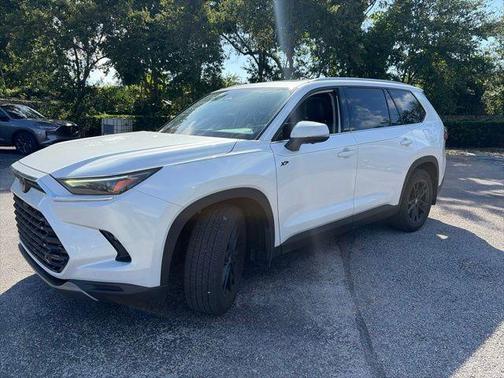 Pearl 2024 Toyota Grand Highlander LIMITED