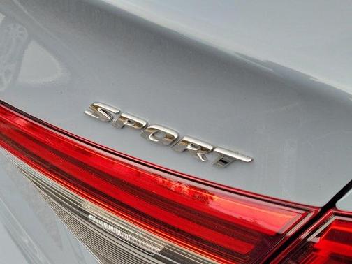 B 2023 Honda Civic Sport