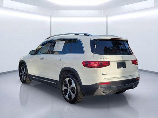 Polar White 2025 Mercedes-Benz GLB 250 Base