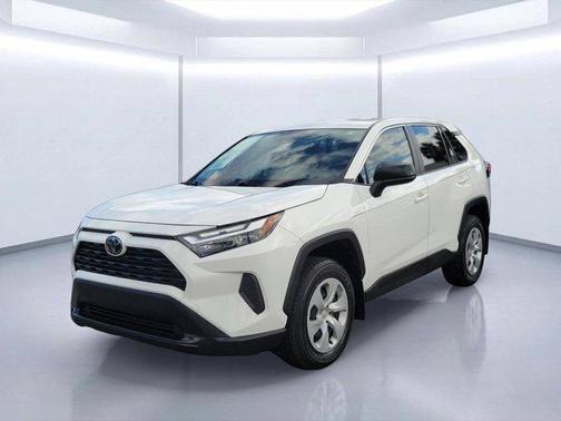 Ice 2025 Toyota RAV4 LE