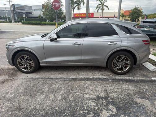 Savile Silver 2022 Genesis GV70 2.5T