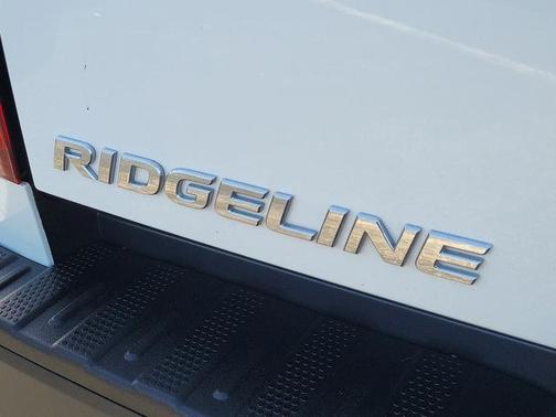 White 2021 Honda Ridgeline Sport