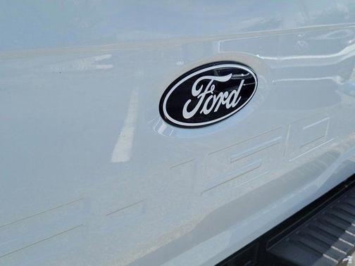 Oxford White 2025 Ford F-150 XLT