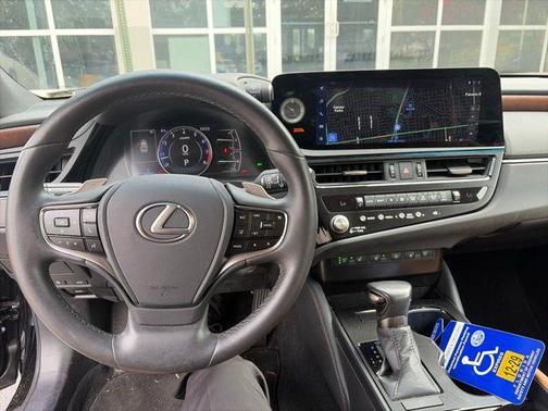 Obsidian Black 2024 Lexus ES 350 350