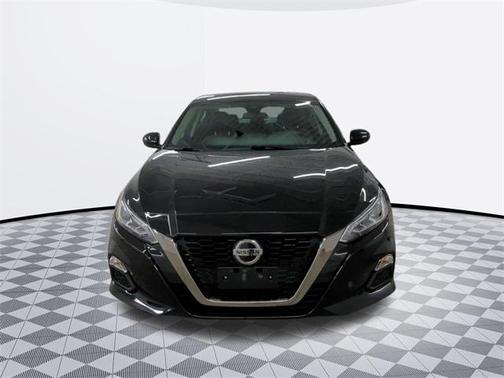 2020 Nissan Altima SR FWD