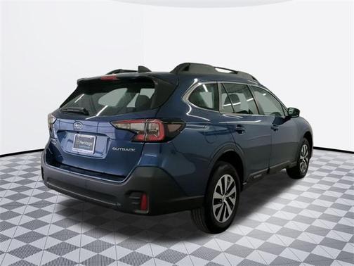 2022 Subaru Outback Base