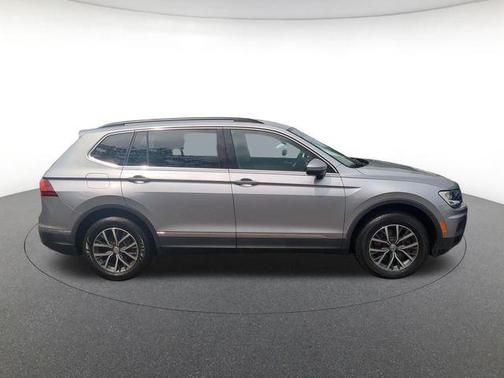Pyrite Silver Metallic 2020 Volkswagen Tiguan 2.0T SE 4MOTION