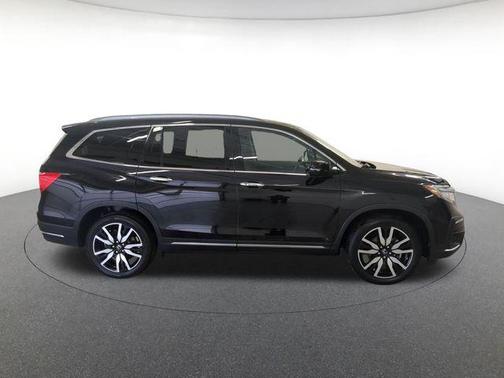 2019 Honda Pilot Touring 8-Passenger
