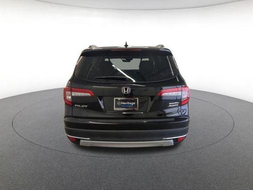 2019 Honda Pilot Touring 8-Passenger