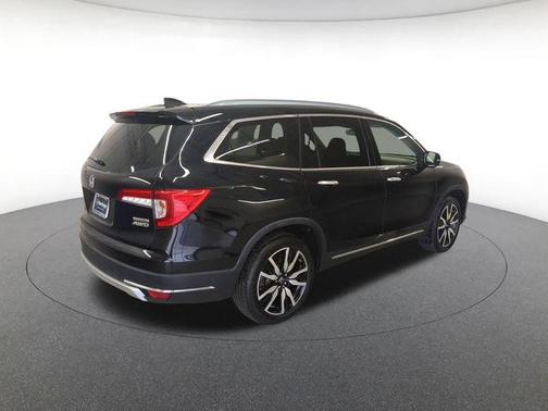 2019 Honda Pilot Touring 8-Passenger