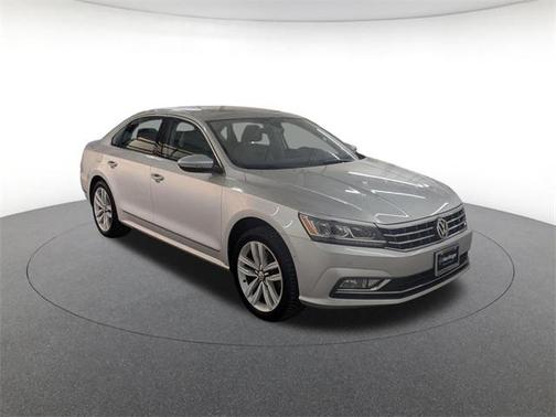 2017 Volkswagen Passat V6 SEL Premium