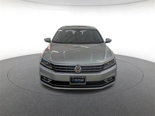 2017 Volkswagen Passat V6 SEL Premium