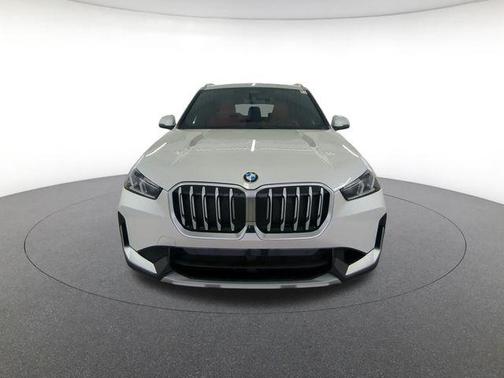 White Metallic 2025 BMW X1 xDrive28i