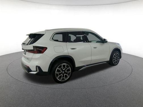 White Metallic 2025 BMW X1 xDrive28i