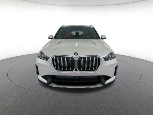 White Metallic 2025 BMW X1 xDrive28i