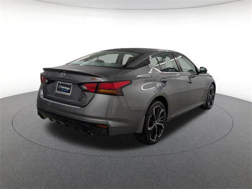 2023 Nissan Altima SR Intelligent AWD