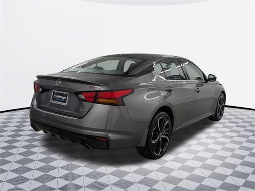 2023 Nissan Altima SR Intelligent AWD
