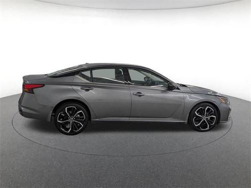 2023 Nissan Altima SR Intelligent AWD
