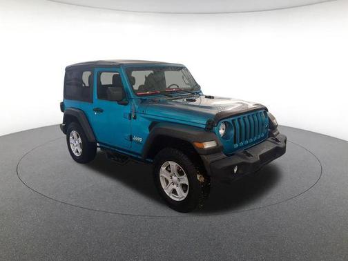 Bikini Pearlcoat 2020 Jeep Wrangler Sport S