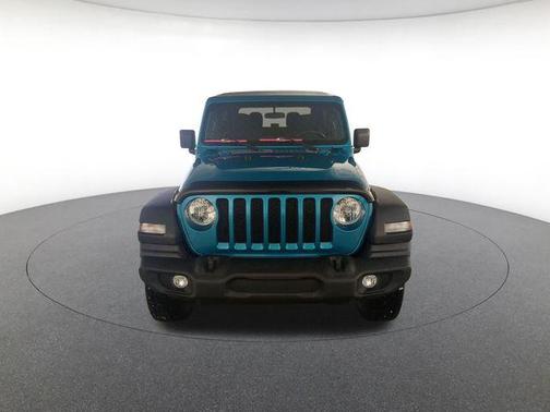 Bikini Pearlcoat 2020 Jeep Wrangler Sport S
